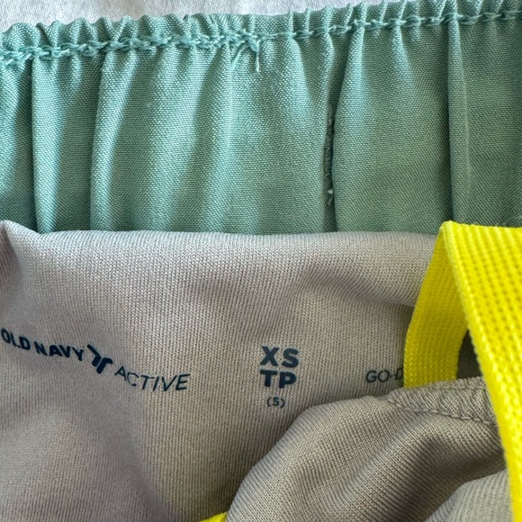 Old Navy, Girls Summer Shorts BUNDLE of 3, size 5T - Picture 7 of 7